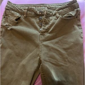 Army Green High Wasted Jeans With Holes